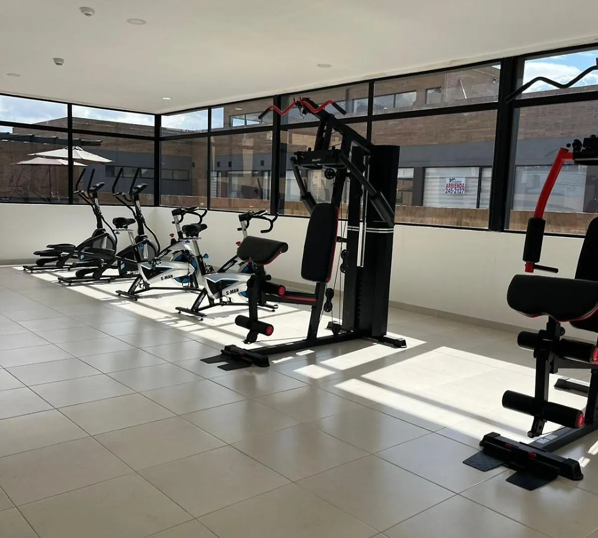 Estudio En Edificio Con Piscina Climatizada Bogota
